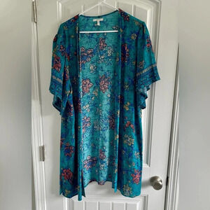Maurice’s Green Floral Flutter Sleeve Kimono